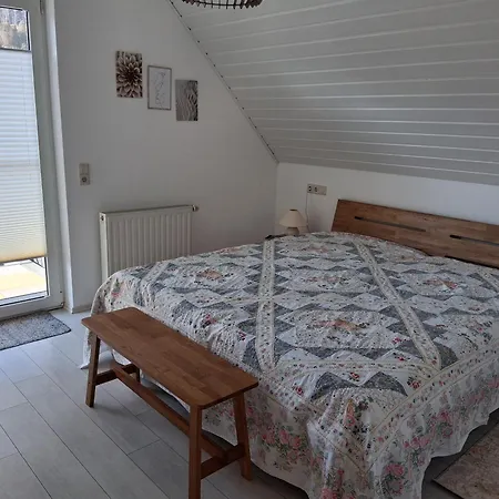 Aitrachtal Apartament *